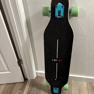 Lakvee Longboard with Mint Green Wheels